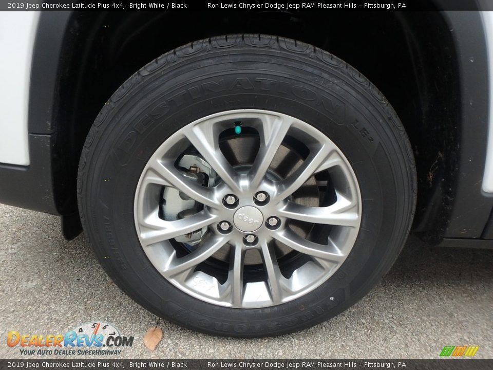 2019 Jeep Cherokee Latitude Plus 4x4 Bright White / Black Photo #9