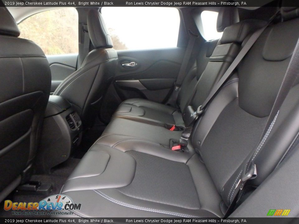 2019 Jeep Cherokee Latitude Plus 4x4 Bright White / Black Photo #11