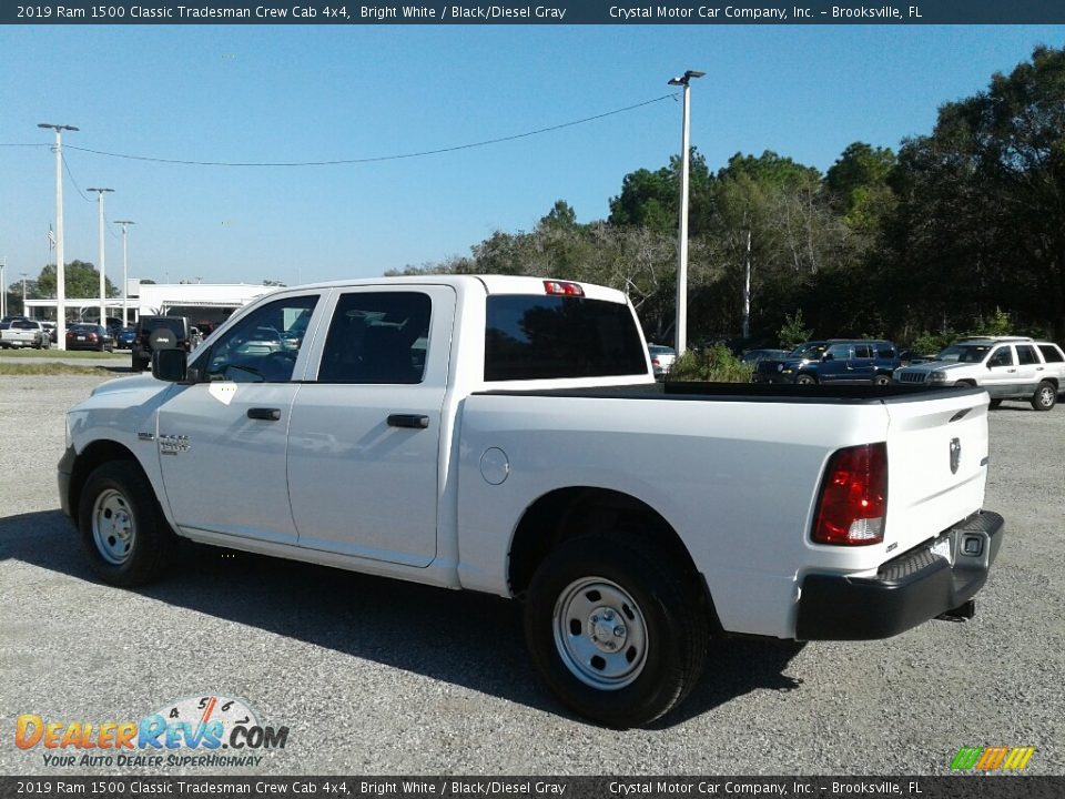 2019 Ram 1500 Classic Tradesman Crew Cab 4x4 Bright White / Black/Diesel Gray Photo #3