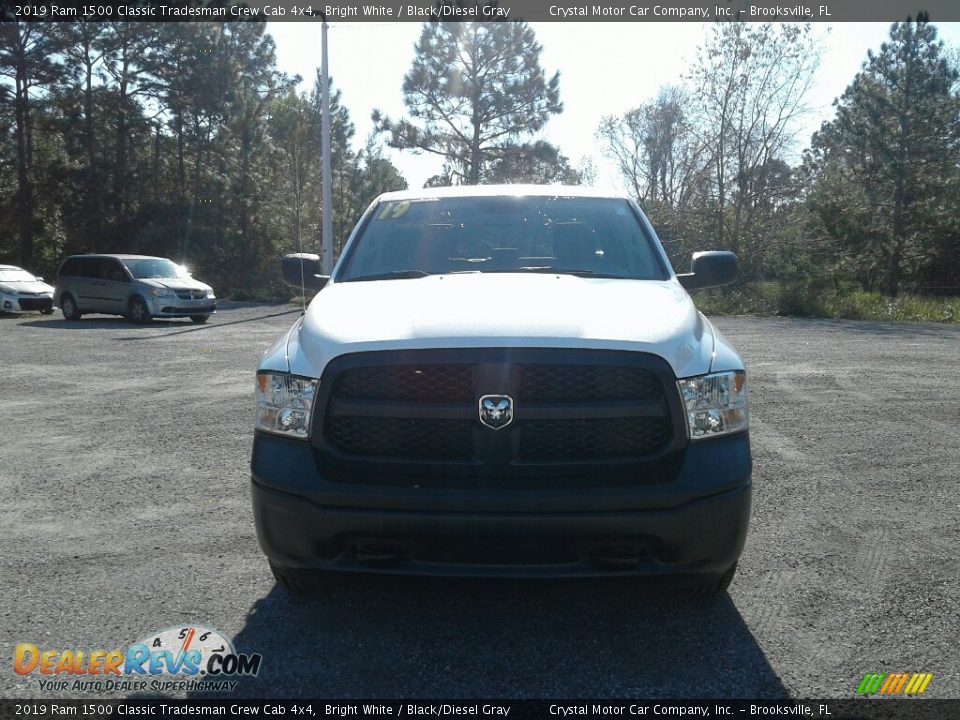2019 Ram 1500 Classic Tradesman Crew Cab 4x4 Bright White / Black/Diesel Gray Photo #8