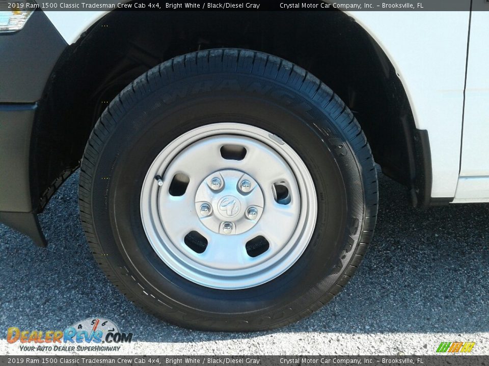 2019 Ram 1500 Classic Tradesman Crew Cab 4x4 Bright White / Black/Diesel Gray Photo #20