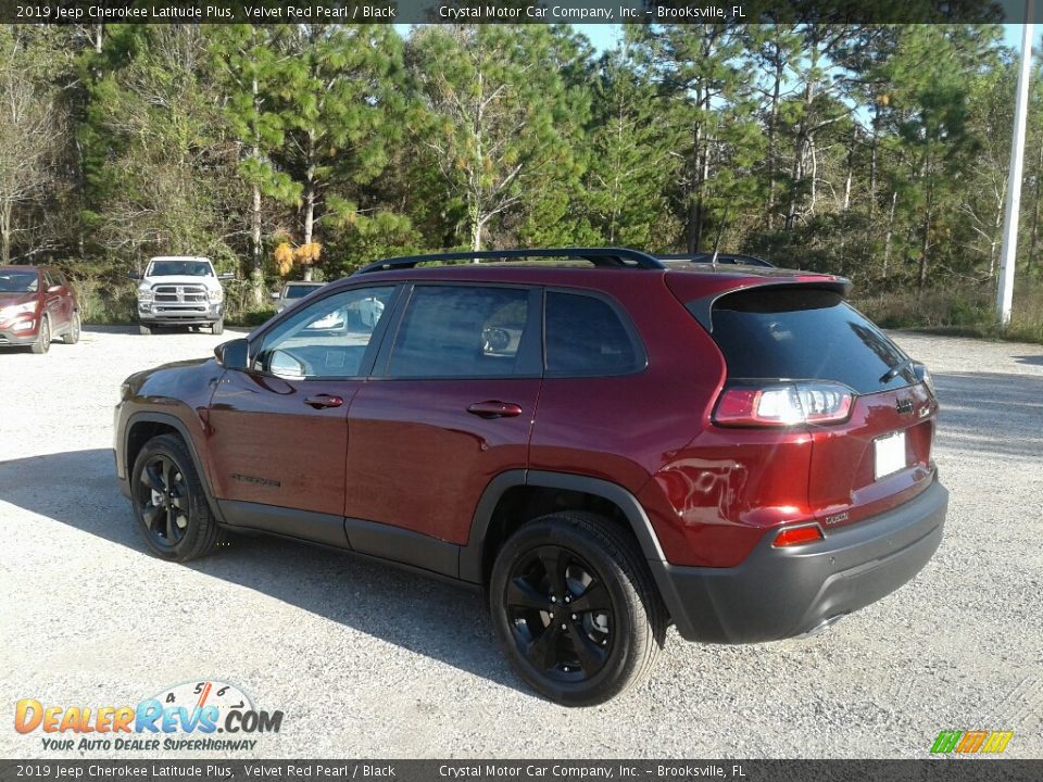 2019 Jeep Cherokee Latitude Plus Velvet Red Pearl / Black Photo #3
