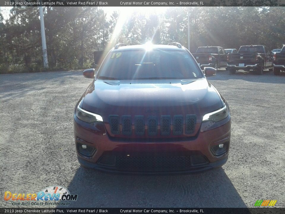 2019 Jeep Cherokee Latitude Plus Velvet Red Pearl / Black Photo #8