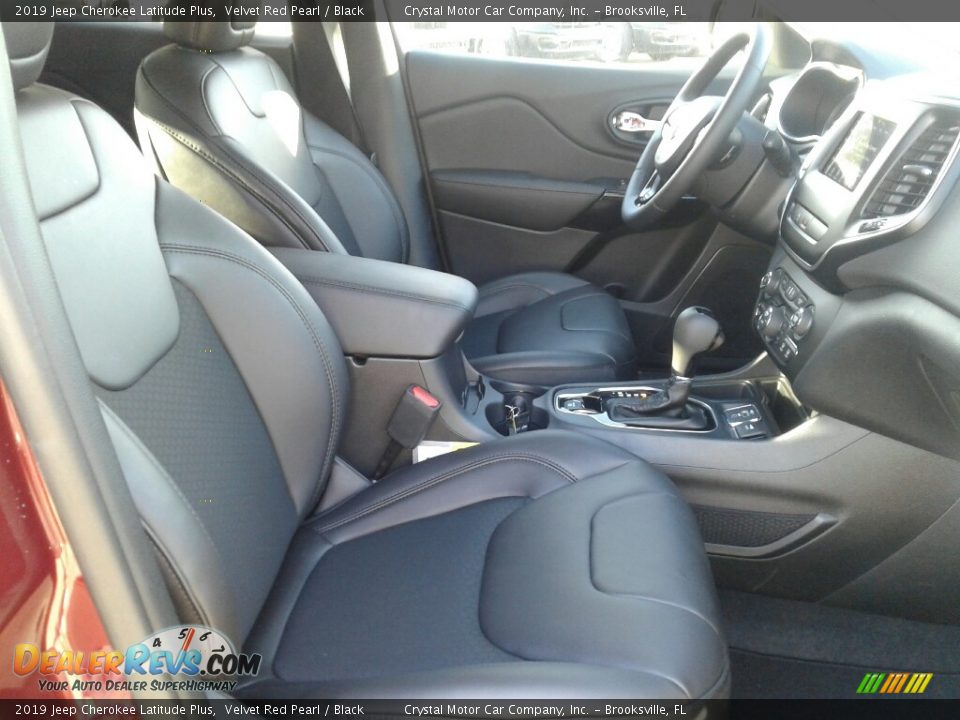 2019 Jeep Cherokee Latitude Plus Velvet Red Pearl / Black Photo #11