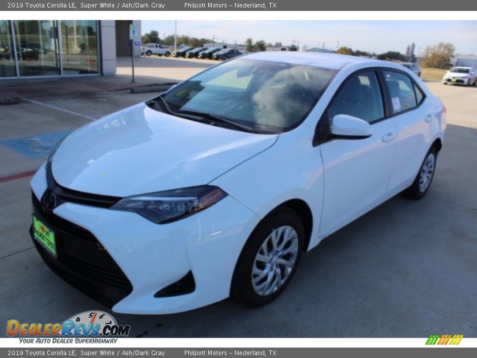 2019 Toyota Corolla LE Super White / Ash/Dark Gray Photo #4