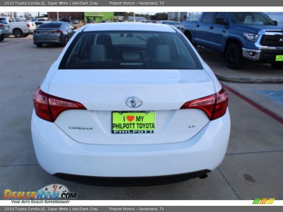 2019 Toyota Corolla LE Super White / Ash/Dark Gray Photo #8