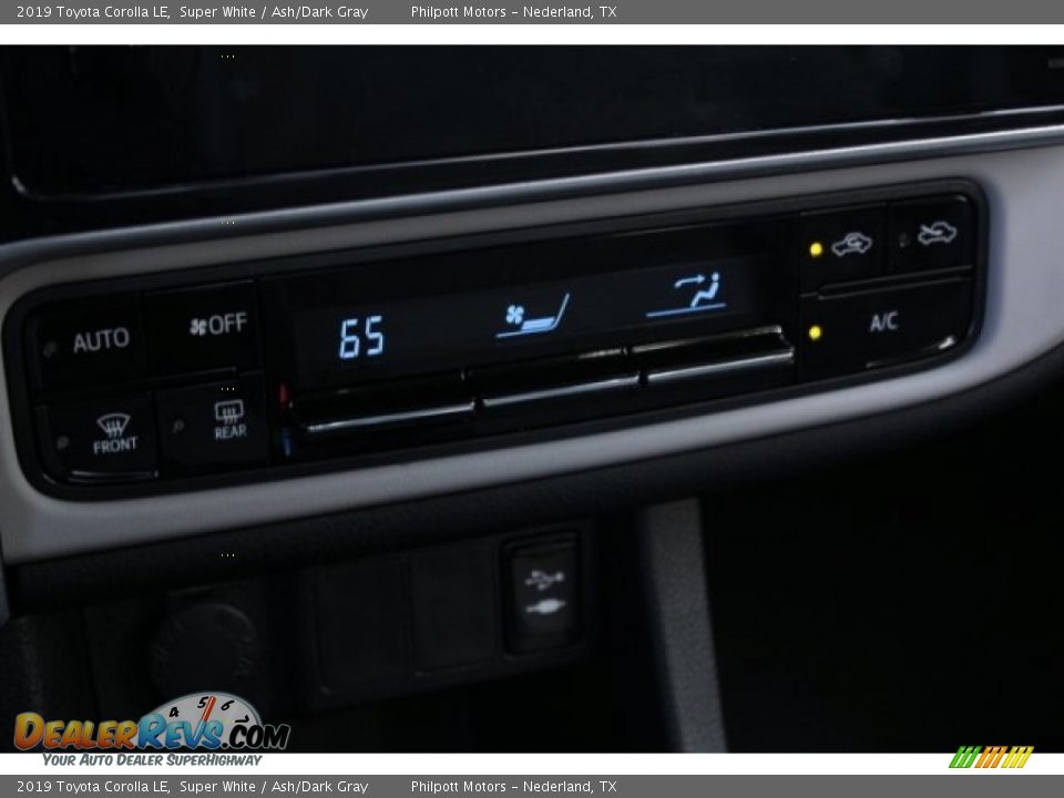 2019 Toyota Corolla LE Super White / Ash/Dark Gray Photo #13