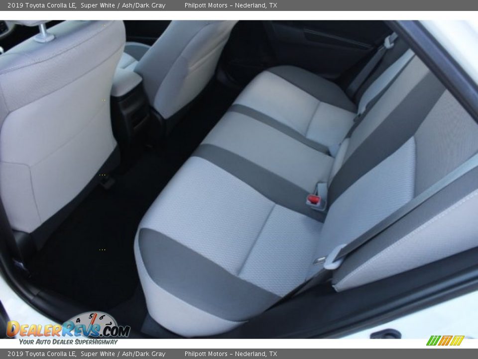 2019 Toyota Corolla LE Super White / Ash/Dark Gray Photo #18