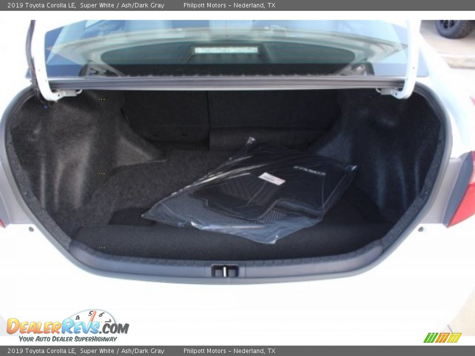 2019 Toyota Corolla LE Super White / Ash/Dark Gray Photo #21