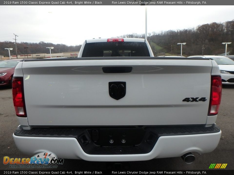 2019 Ram 1500 Classic Express Quad Cab 4x4 Bright White / Black Photo #4