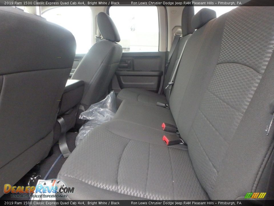 2019 Ram 1500 Classic Express Quad Cab 4x4 Bright White / Black Photo #11