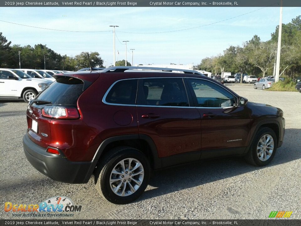 2019 Jeep Cherokee Latitude Velvet Red Pearl / Black/Light Frost Beige Photo #5