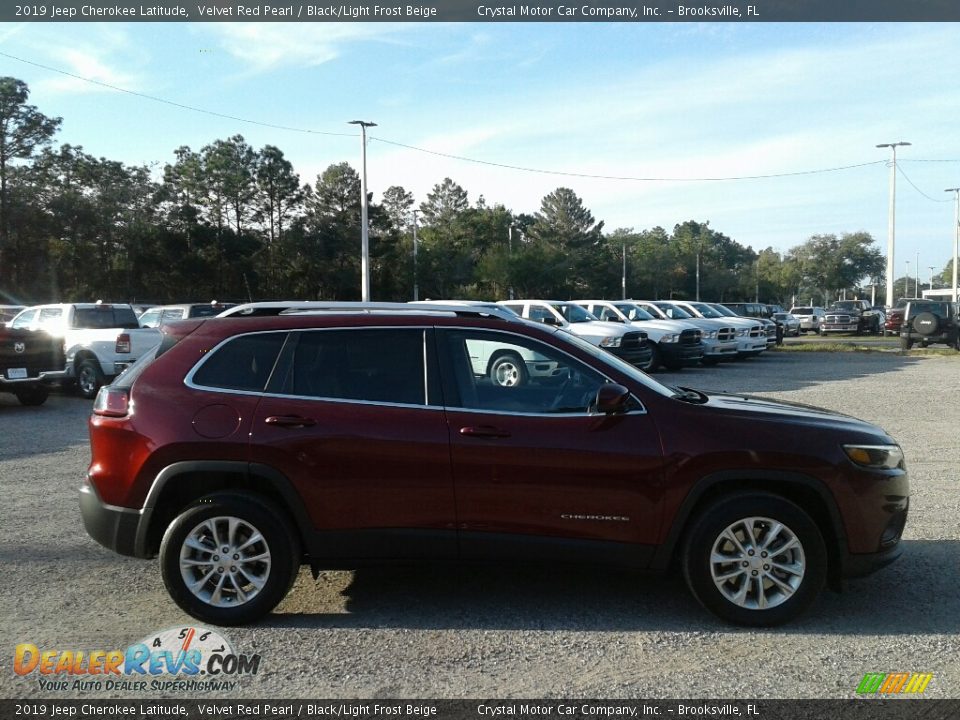 2019 Jeep Cherokee Latitude Velvet Red Pearl / Black/Light Frost Beige Photo #6