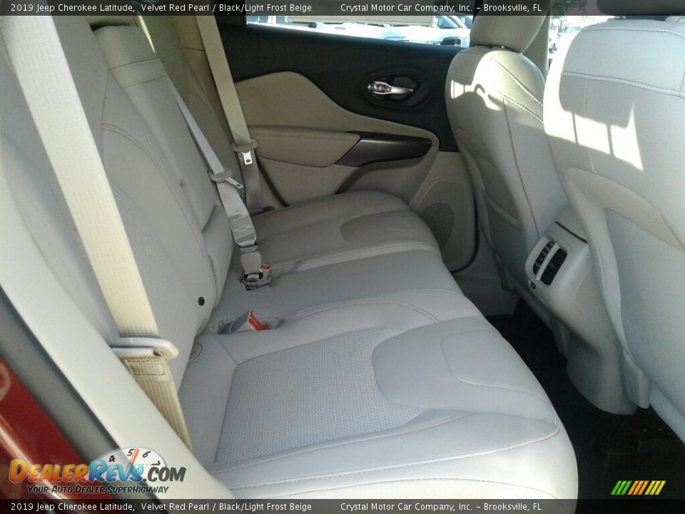 2019 Jeep Cherokee Latitude Velvet Red Pearl / Black/Light Frost Beige Photo #11