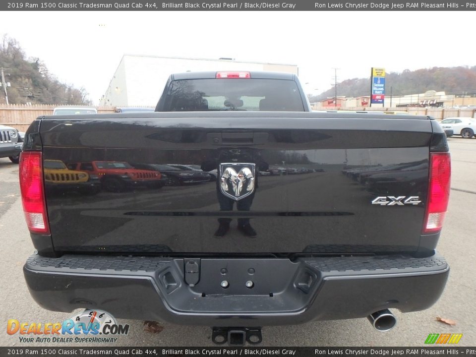 2019 Ram 1500 Classic Tradesman Quad Cab 4x4 Brilliant Black Crystal Pearl / Black/Diesel Gray Photo #4