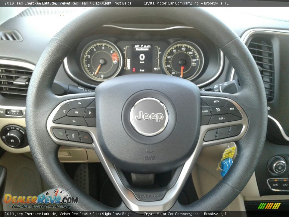 2019 Jeep Cherokee Latitude Velvet Red Pearl / Black/Light Frost Beige Photo #14