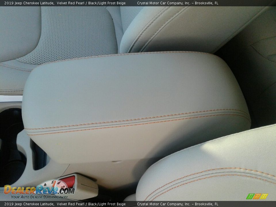 2019 Jeep Cherokee Latitude Velvet Red Pearl / Black/Light Frost Beige Photo #18