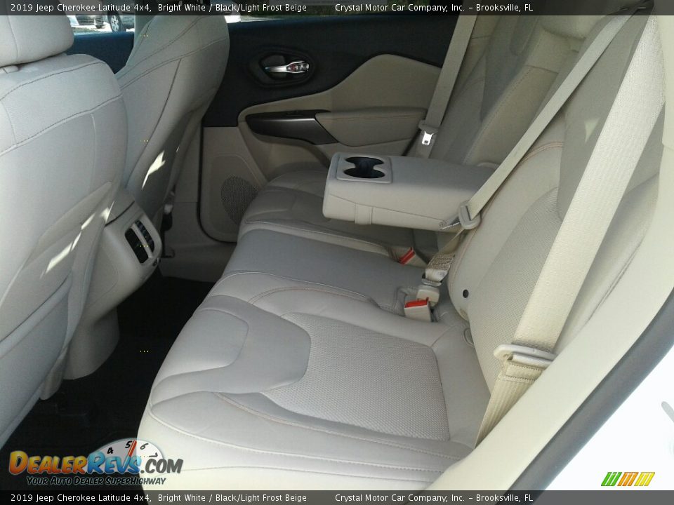 2019 Jeep Cherokee Latitude 4x4 Bright White / Black/Light Frost Beige Photo #10