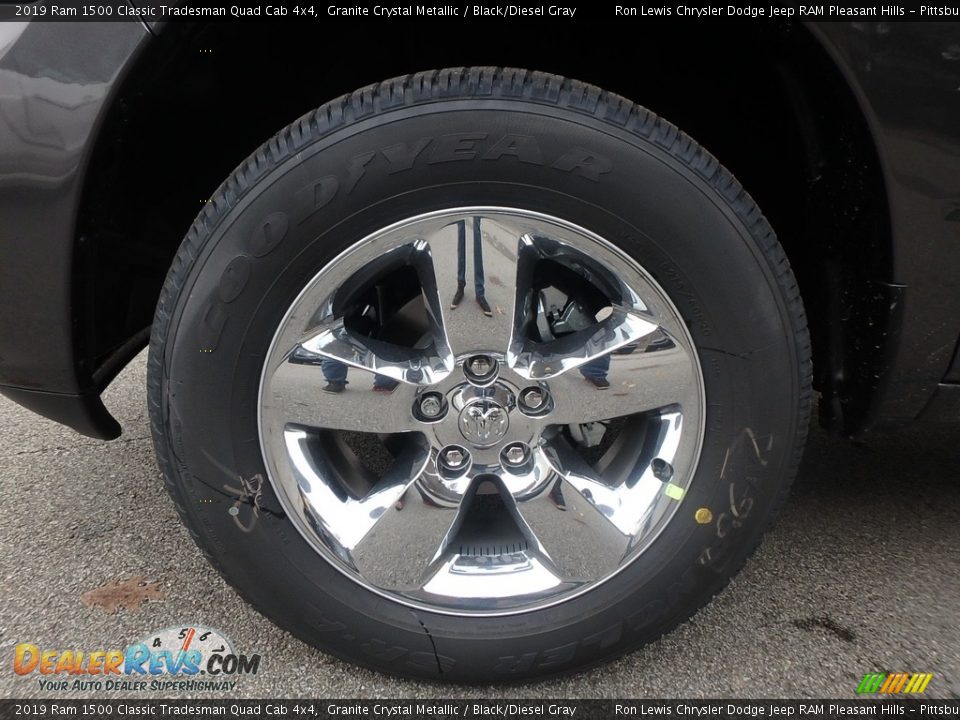 2019 Ram 1500 Classic Tradesman Quad Cab 4x4 Granite Crystal Metallic / Black/Diesel Gray Photo #9