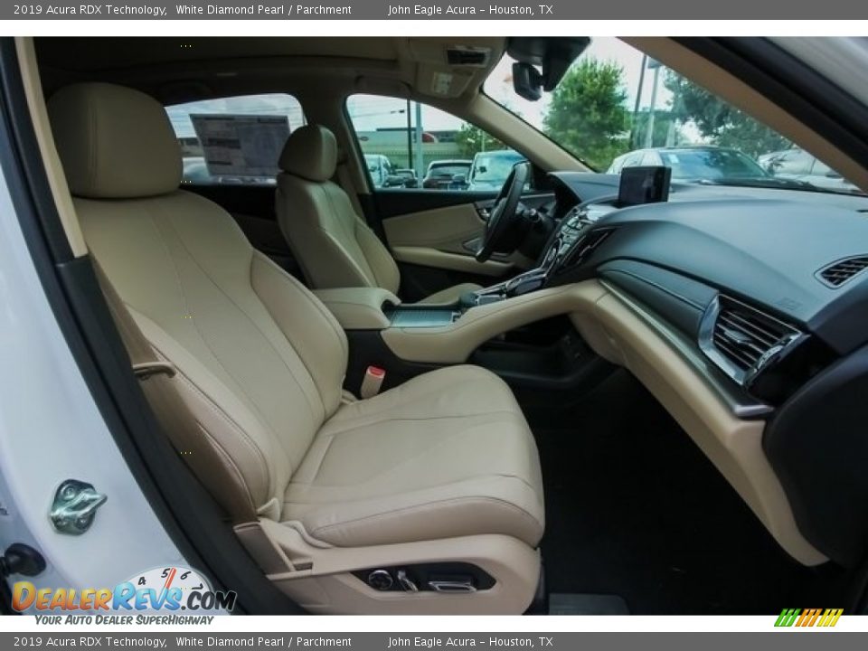 2019 Acura RDX Technology White Diamond Pearl / Parchment Photo #24