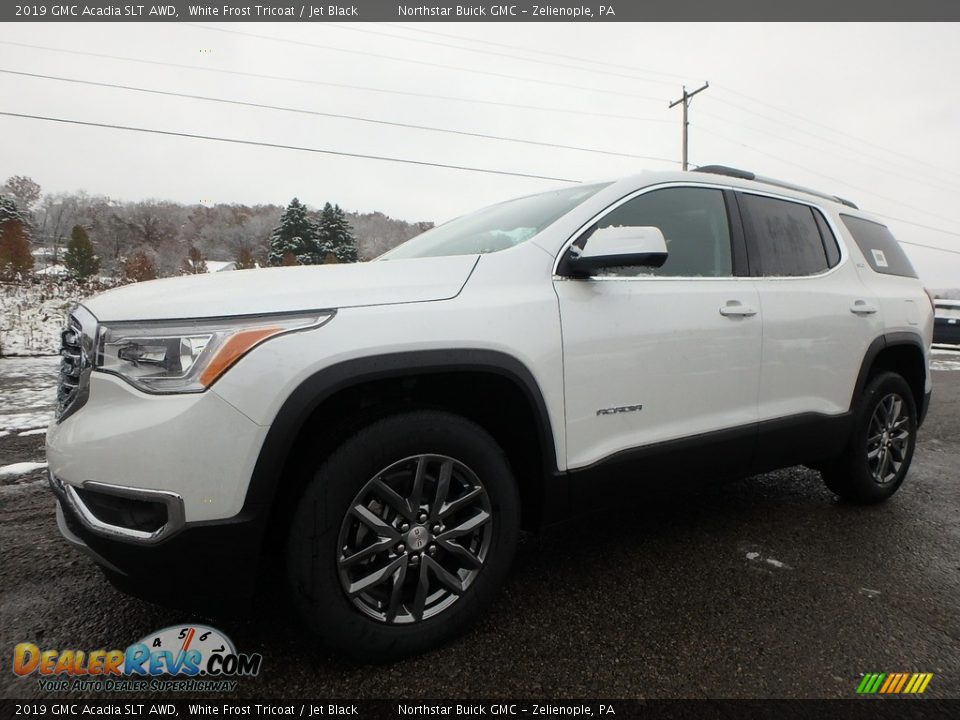 Front 3/4 View of 2019 GMC Acadia SLT AWD Photo #1