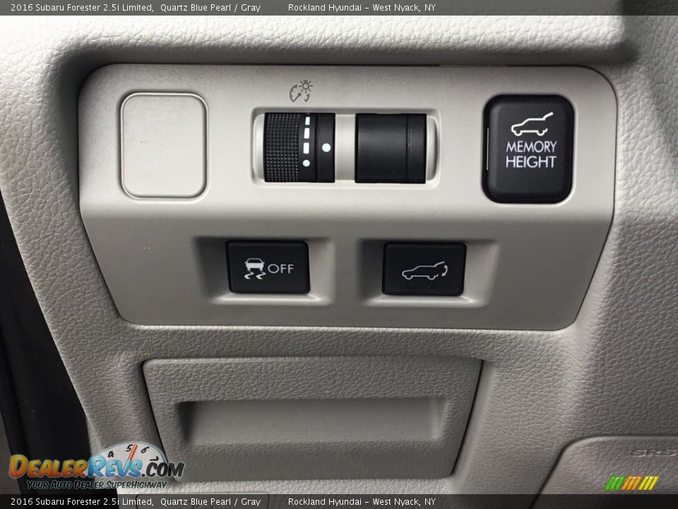 2016 Subaru Forester 2.5i Limited Quartz Blue Pearl / Gray Photo #19