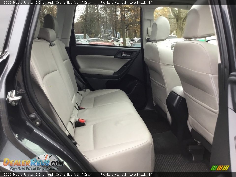 2016 Subaru Forester 2.5i Limited Quartz Blue Pearl / Gray Photo #26