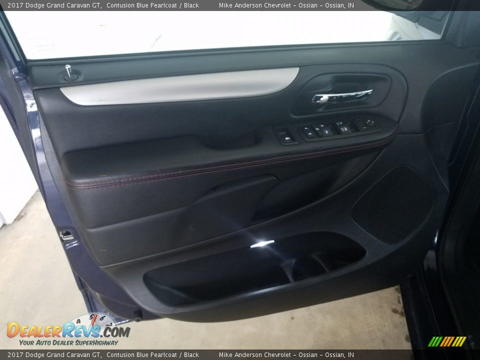 2017 Dodge Grand Caravan GT Contusion Blue Pearlcoat / Black Photo #4