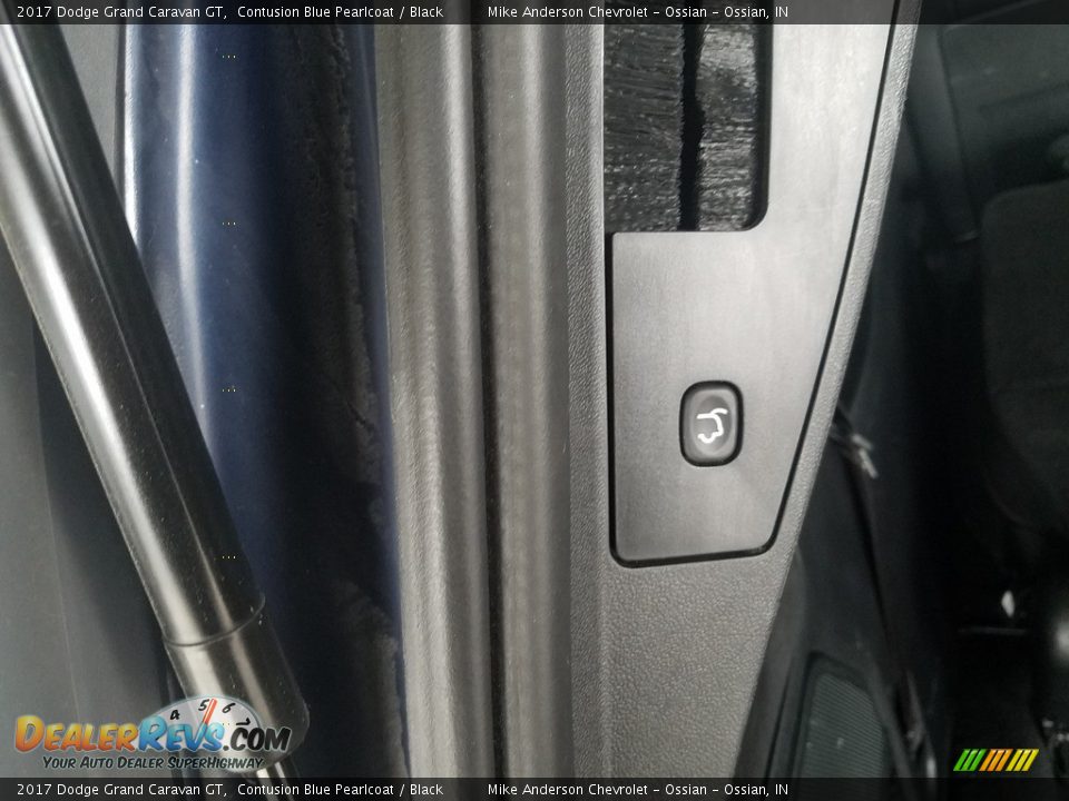 2017 Dodge Grand Caravan GT Contusion Blue Pearlcoat / Black Photo #20