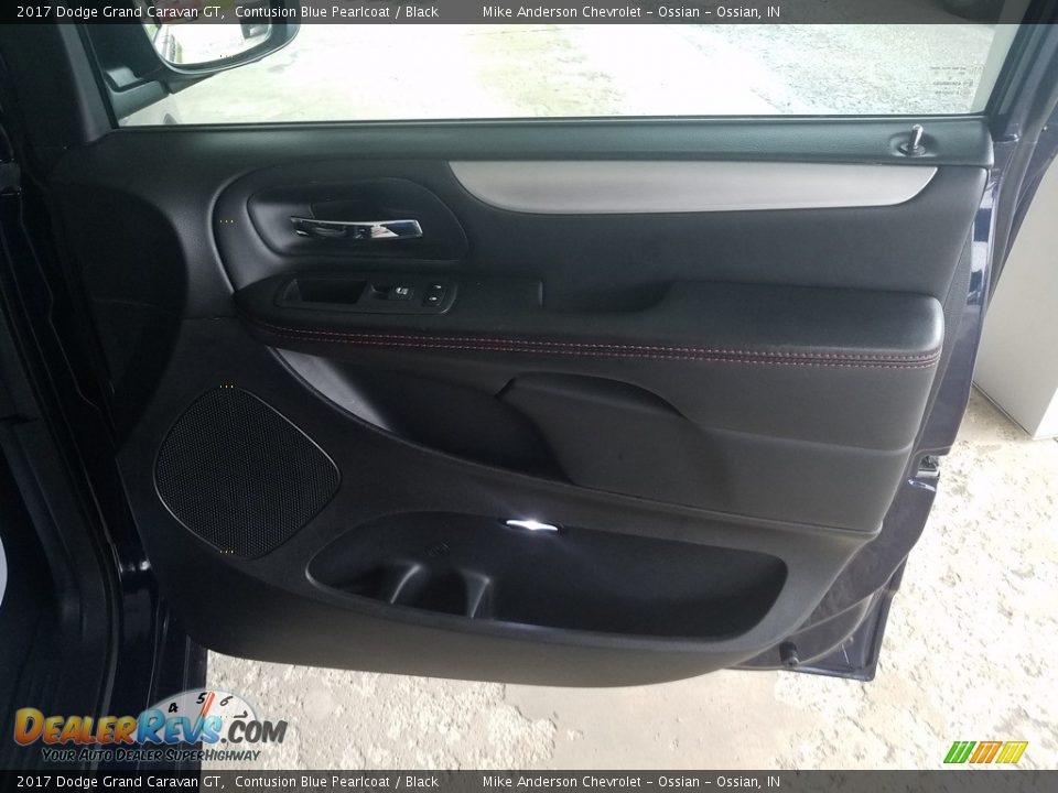 2017 Dodge Grand Caravan GT Contusion Blue Pearlcoat / Black Photo #23