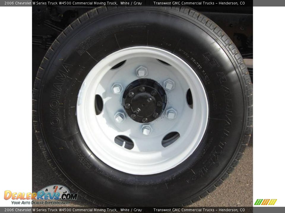 2006 Chevrolet W Series Truck W4500 Commercial Moving Truck White / Gray Photo #16