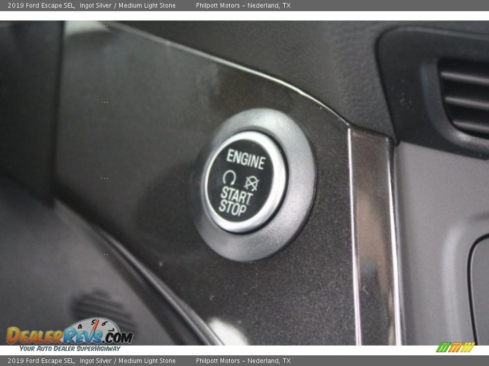 2019 Ford Escape SEL Ingot Silver / Medium Light Stone Photo #17