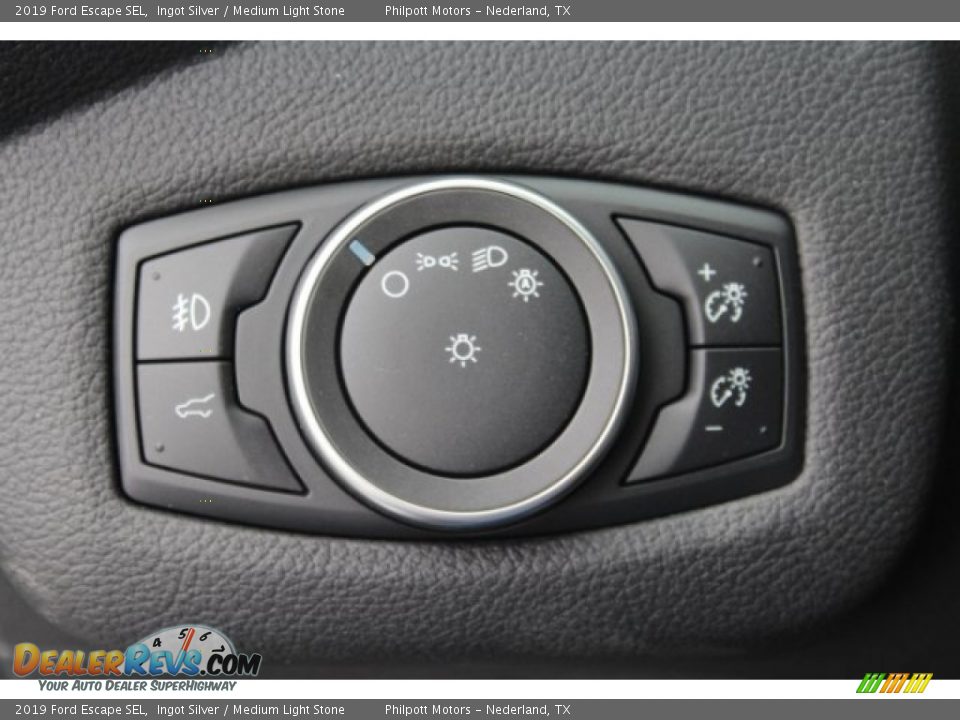 Controls of 2019 Ford Escape SEL Photo #20