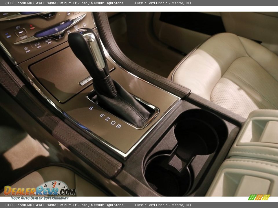 2013 Lincoln MKX AWD White Platinum Tri-Coat / Medium Light Stone Photo #12