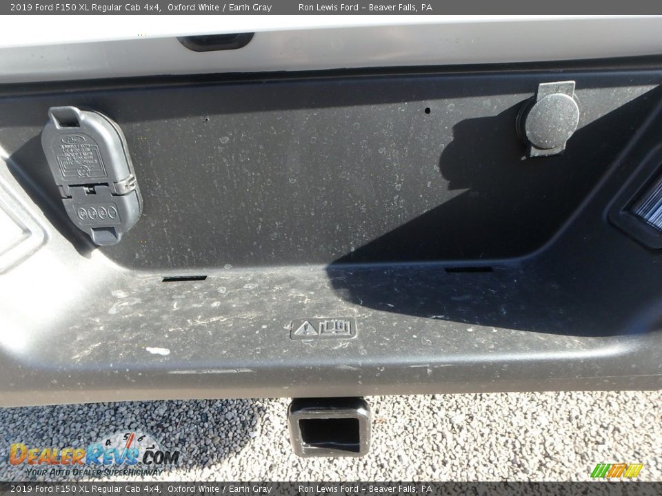 2019 Ford F150 XL Regular Cab 4x4 Oxford White / Earth Gray Photo #6