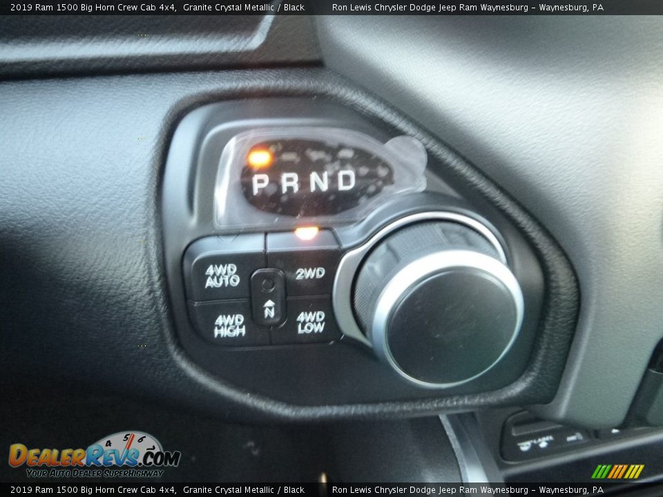 2019 Ram 1500 Big Horn Crew Cab 4x4 Granite Crystal Metallic / Black Photo #20