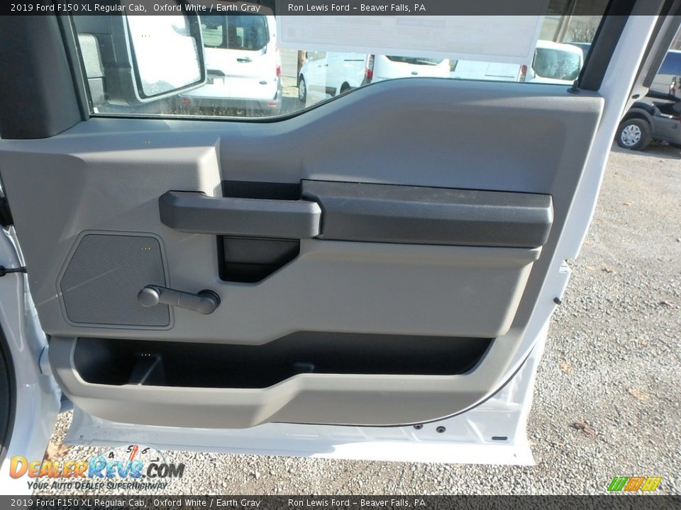 2019 Ford F150 XL Regular Cab Oxford White / Earth Gray Photo #3