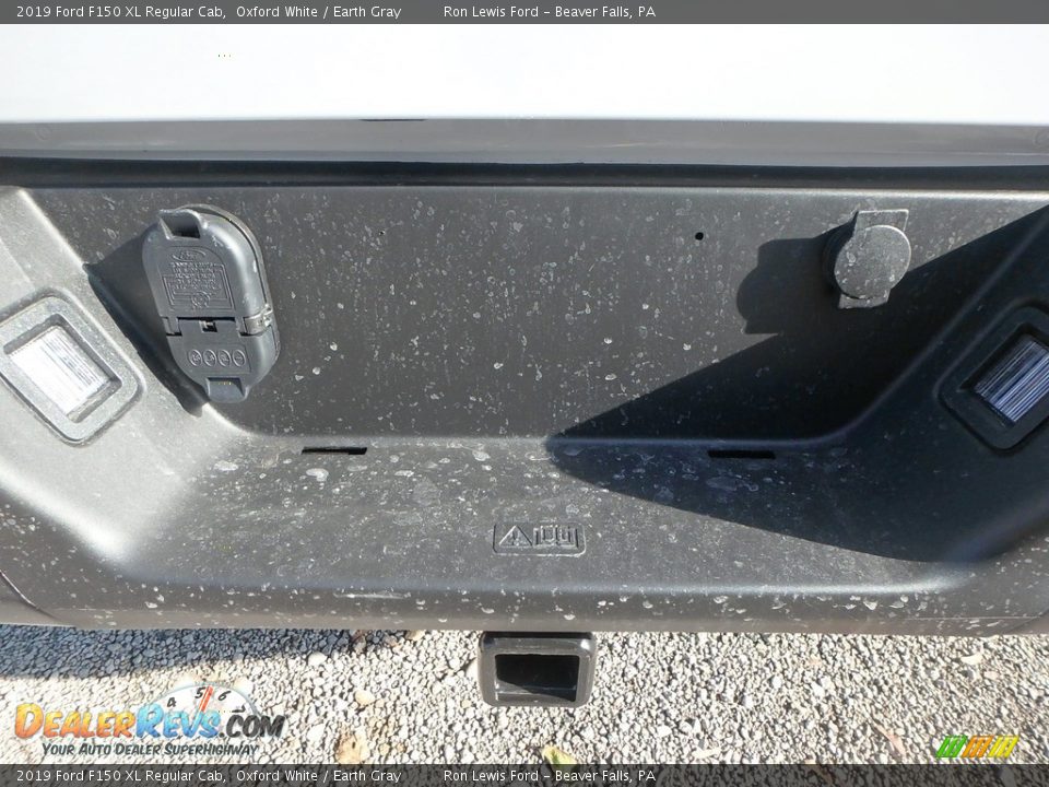 2019 Ford F150 XL Regular Cab Oxford White / Earth Gray Photo #6