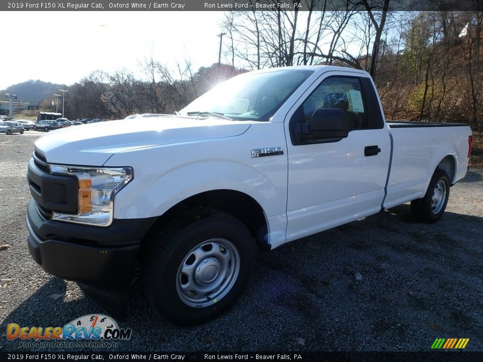 Front 3/4 View of 2019 Ford F150 XL Regular Cab Photo #9