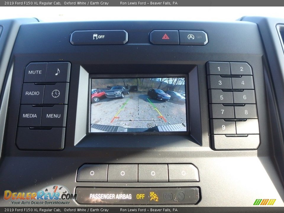 Controls of 2019 Ford F150 XL Regular Cab Photo #20