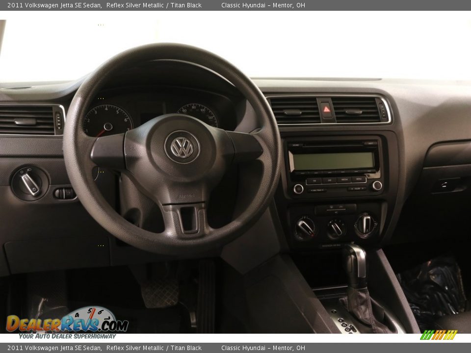 2011 Volkswagen Jetta SE Sedan Reflex Silver Metallic / Titan Black Photo #6