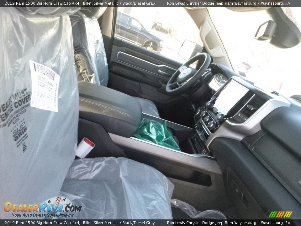 2019 Ram 1500 Big Horn Crew Cab 4x4 Billett Silver Metallic / Black/Diesel Gray Photo #10