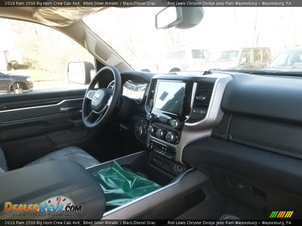 2019 Ram 1500 Big Horn Crew Cab 4x4 Billett Silver Metallic / Black/Diesel Gray Photo #11