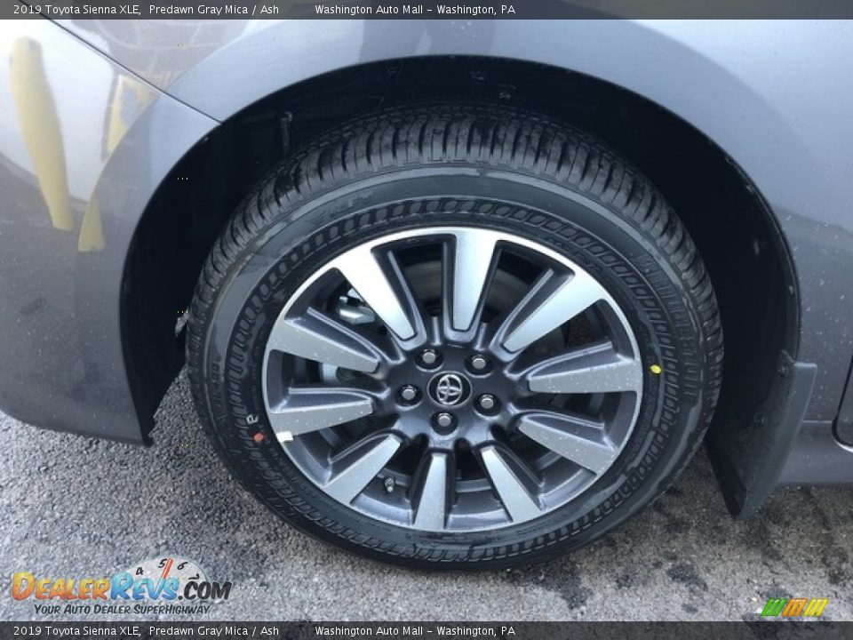 2019 Toyota Sienna XLE Predawn Gray Mica / Ash Photo #6