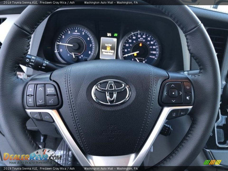 2019 Toyota Sienna XLE Predawn Gray Mica / Ash Photo #10