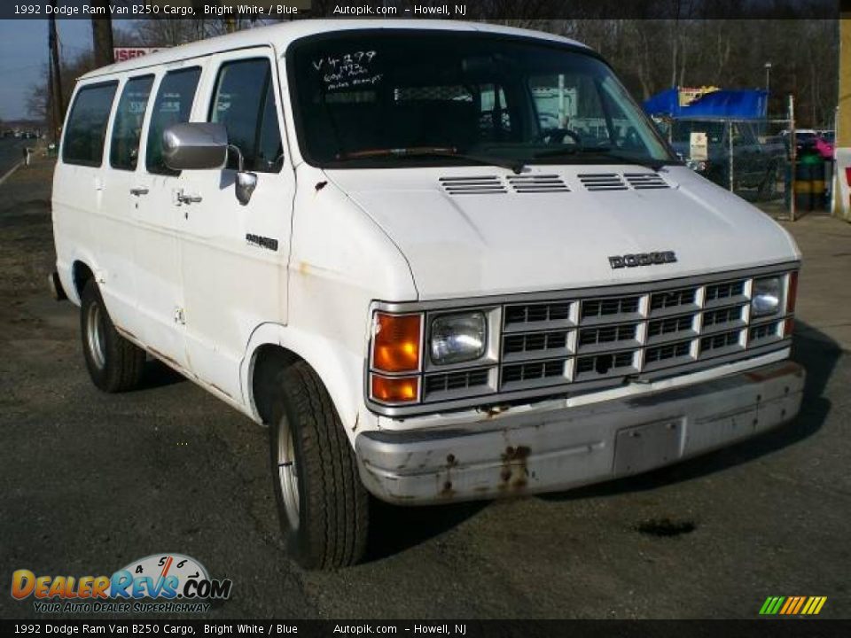 1992 Dodge Ram Van B250 Cargo Bright White / Blue Photo #2