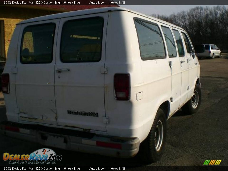 1992 Dodge Ram Van B250 Cargo Bright White / Blue Photo #6