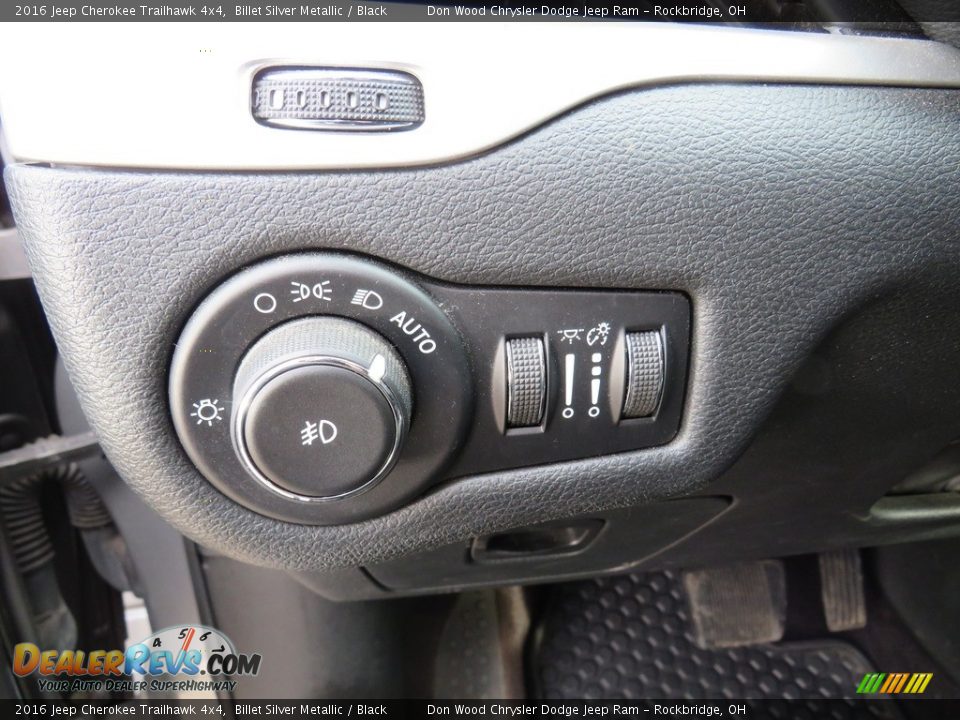 2016 Jeep Cherokee Trailhawk 4x4 Billet Silver Metallic / Black Photo #33