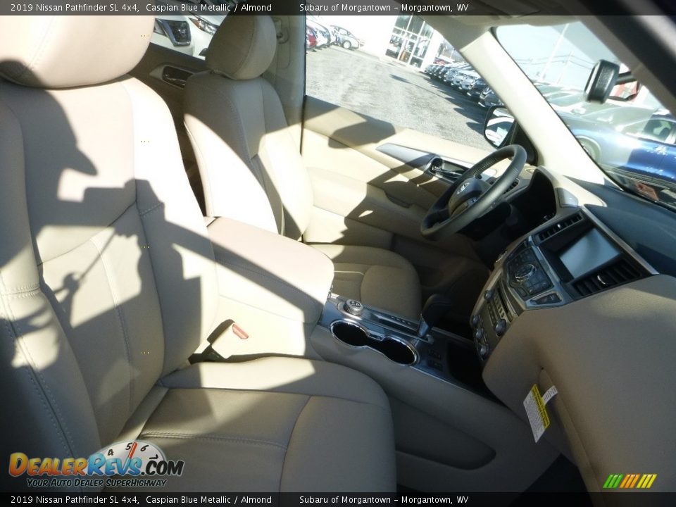 Front Seat of 2019 Nissan Pathfinder SL 4x4 Photo #10