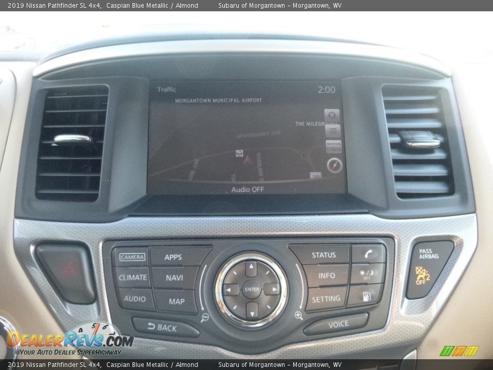 Controls of 2019 Nissan Pathfinder SL 4x4 Photo #17